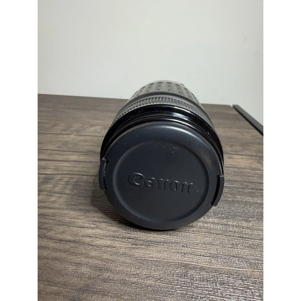 Canon Zoom Lens EF 75-300mm 1:4-5.6 Telephoto W/Caps- For Canon EOS Cameras- EUC